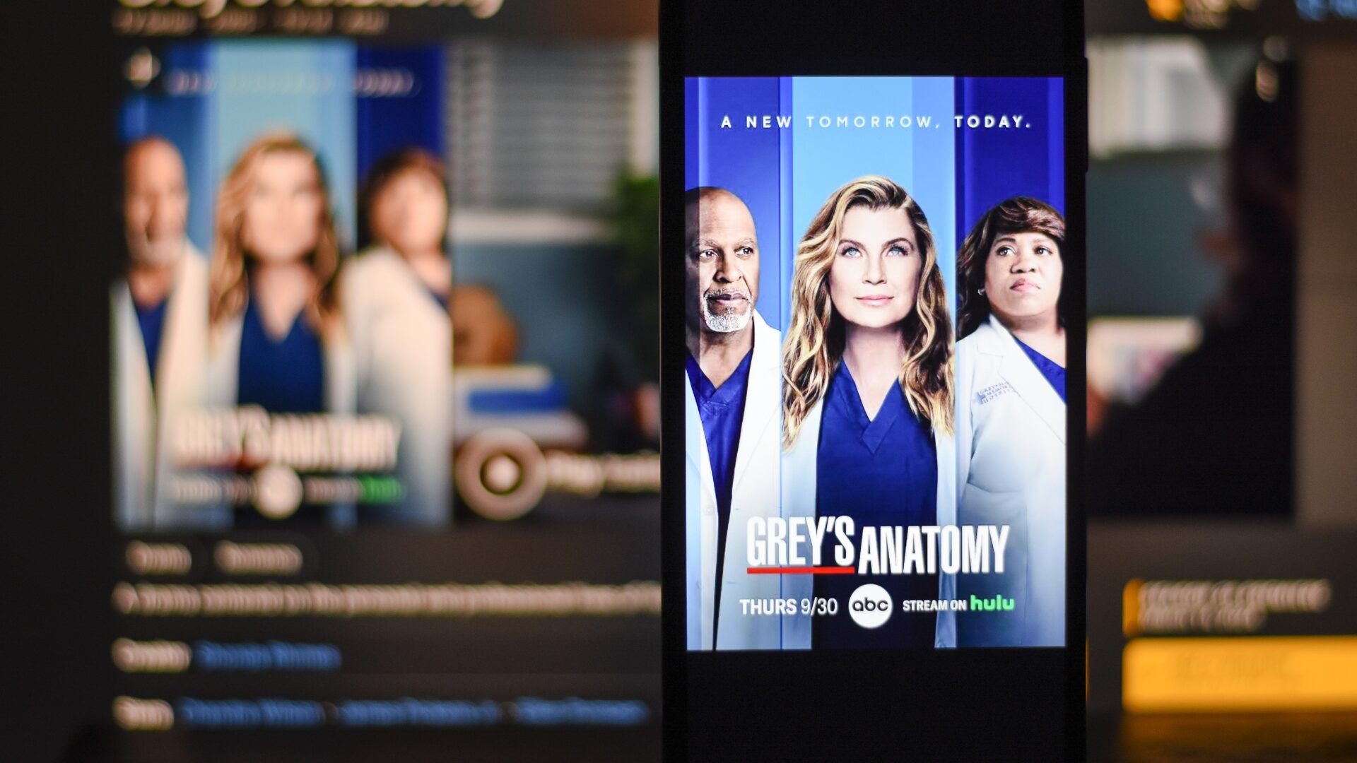 Sad News for Grey’s Anatomy Star, Confirms Devastating Diagnosis “Grateful for Family by My Side”