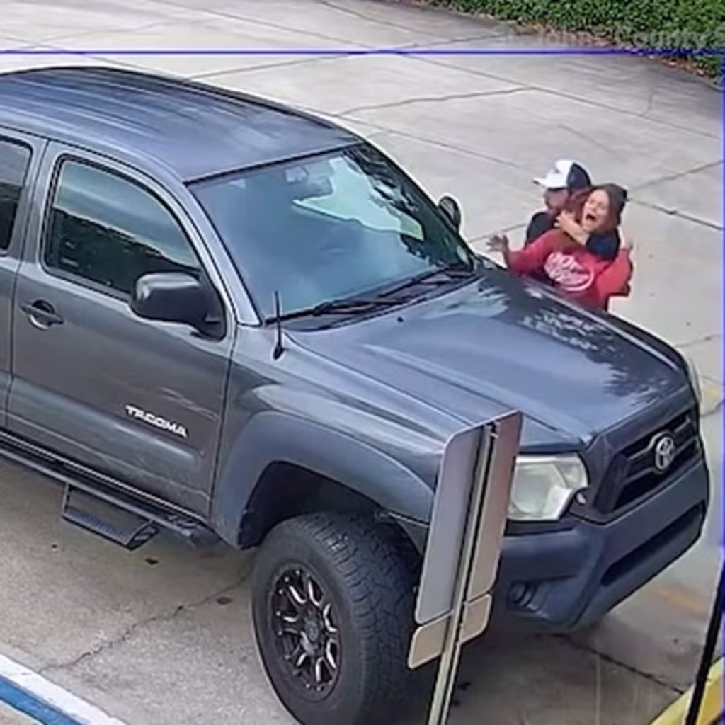 Brave Florida Woman Fights Off Terrifying Kidnapping Attempt, Kicking and Screaming – All Caught on Video [WATCH]