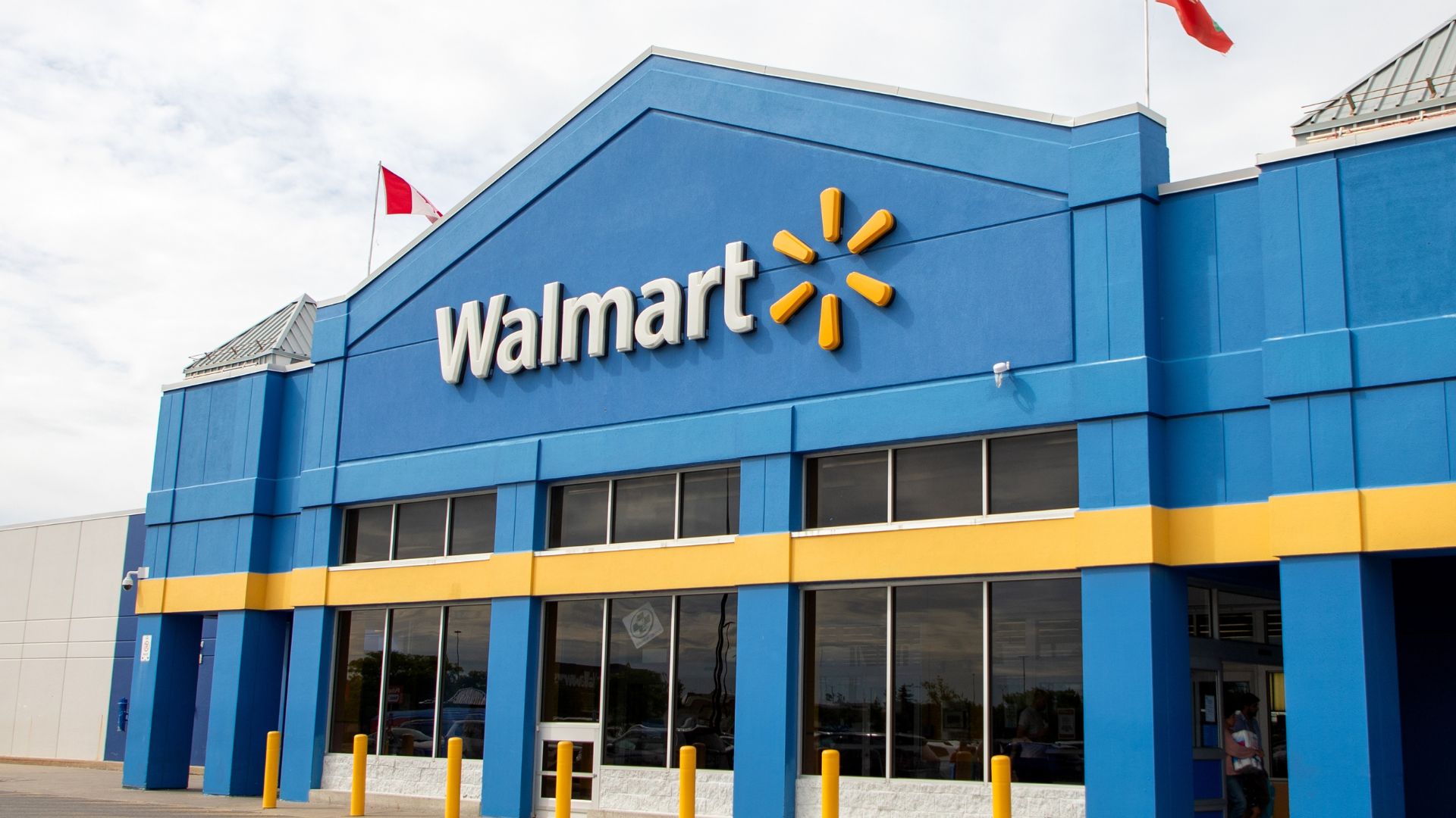Viral Video Shows Walmart Employee Beaten by Mob Over Rape Allegations [WATCH]
