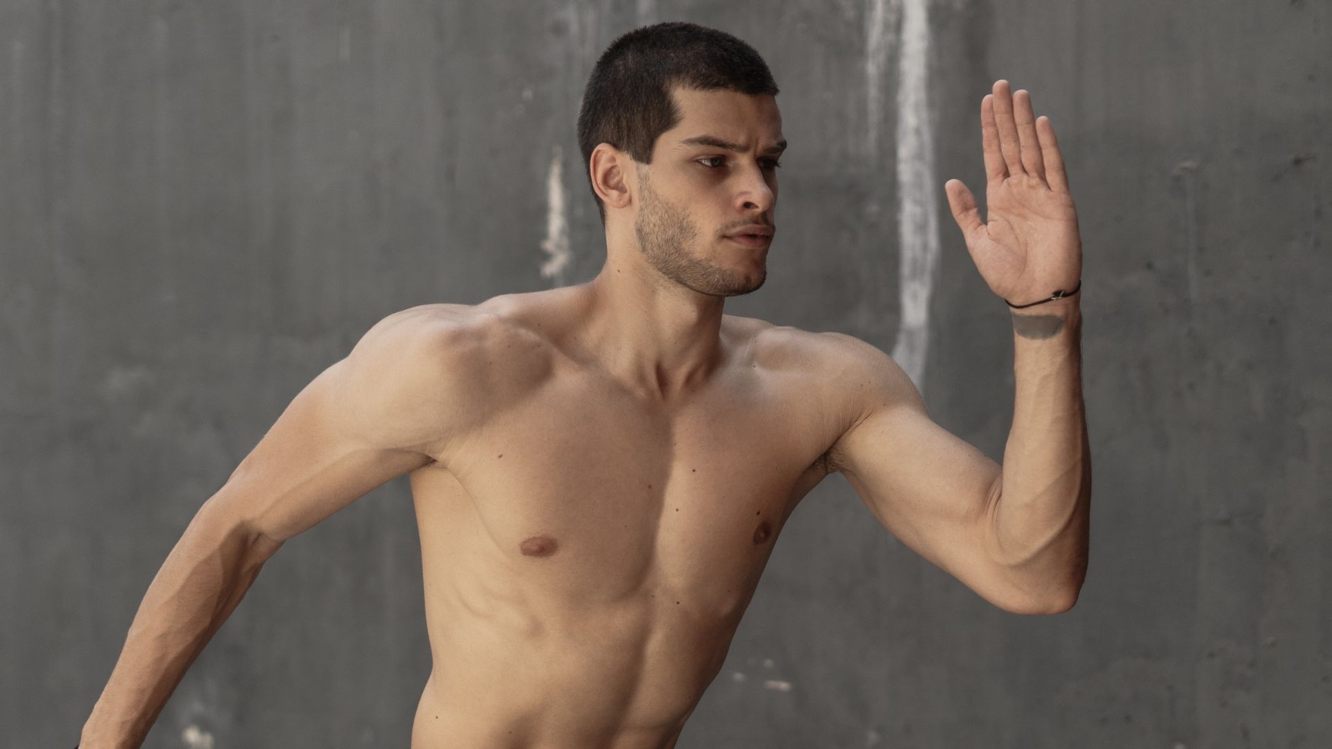 Naked Hit-and-Run Suspect Makes a Run for It After East Hollywood Crash [WATCH]